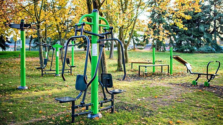 وسایل ورزشی در پارک برای تمرین مناسب هستند؟